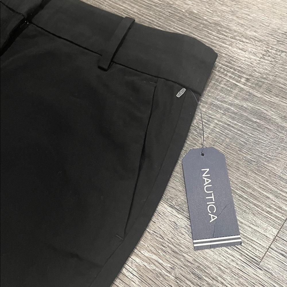 Nautica NWT Classic Black Women's Shorts - 2 - Picture 4 of 8